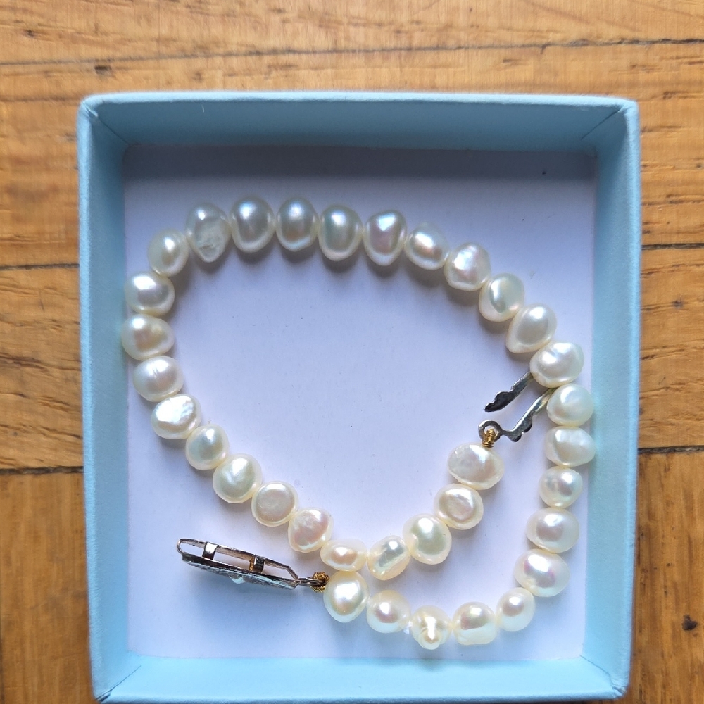 Vintage Cream Pearl Bracelet